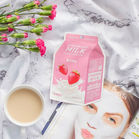 Μάσκα Ενυδάτωσης και Λάμψης Apieu Strawberry Milk Brightening Face Mask