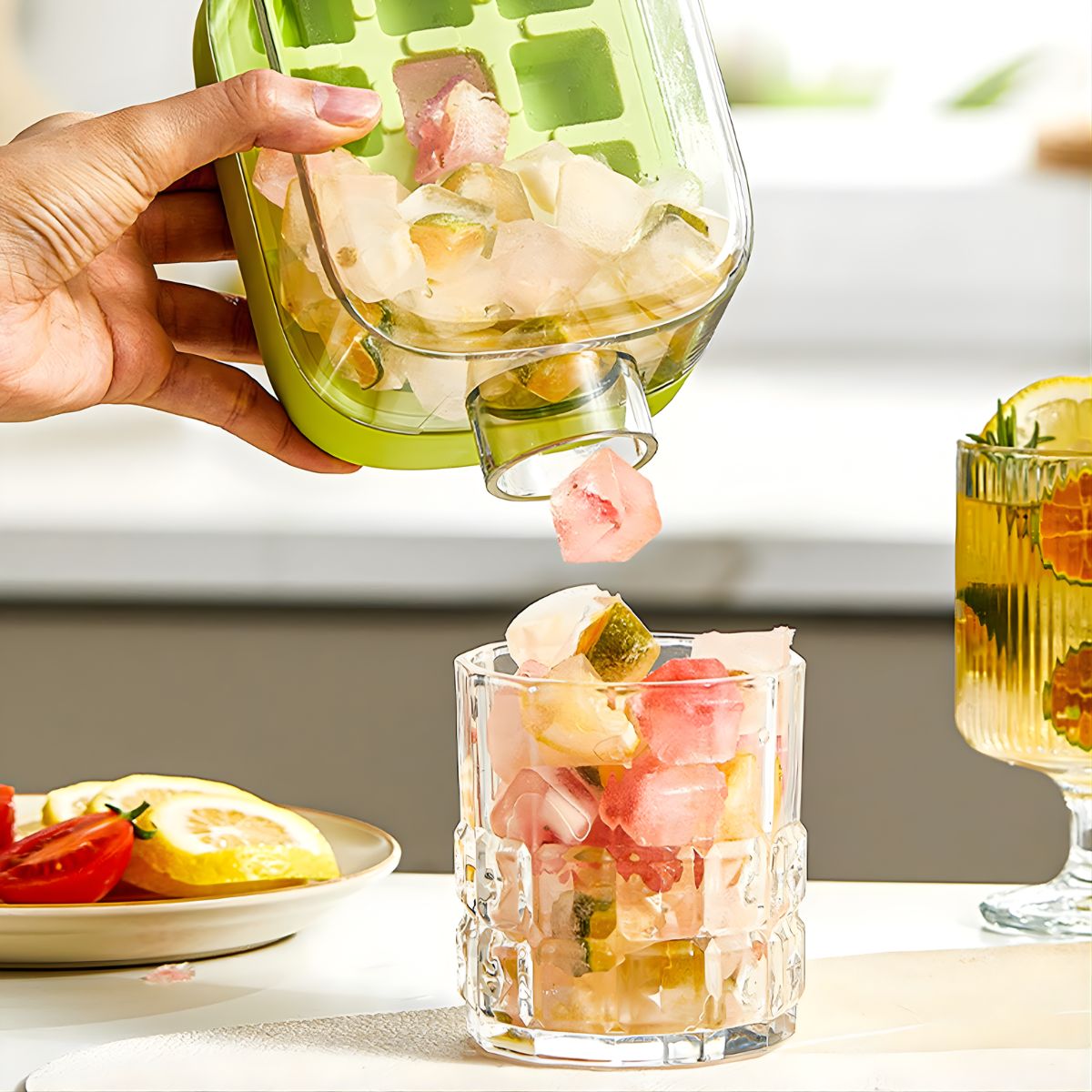 Παγοθήκη και Μπουκάλι Ice Cube Maker and Water Bottle 2 In 1 Green