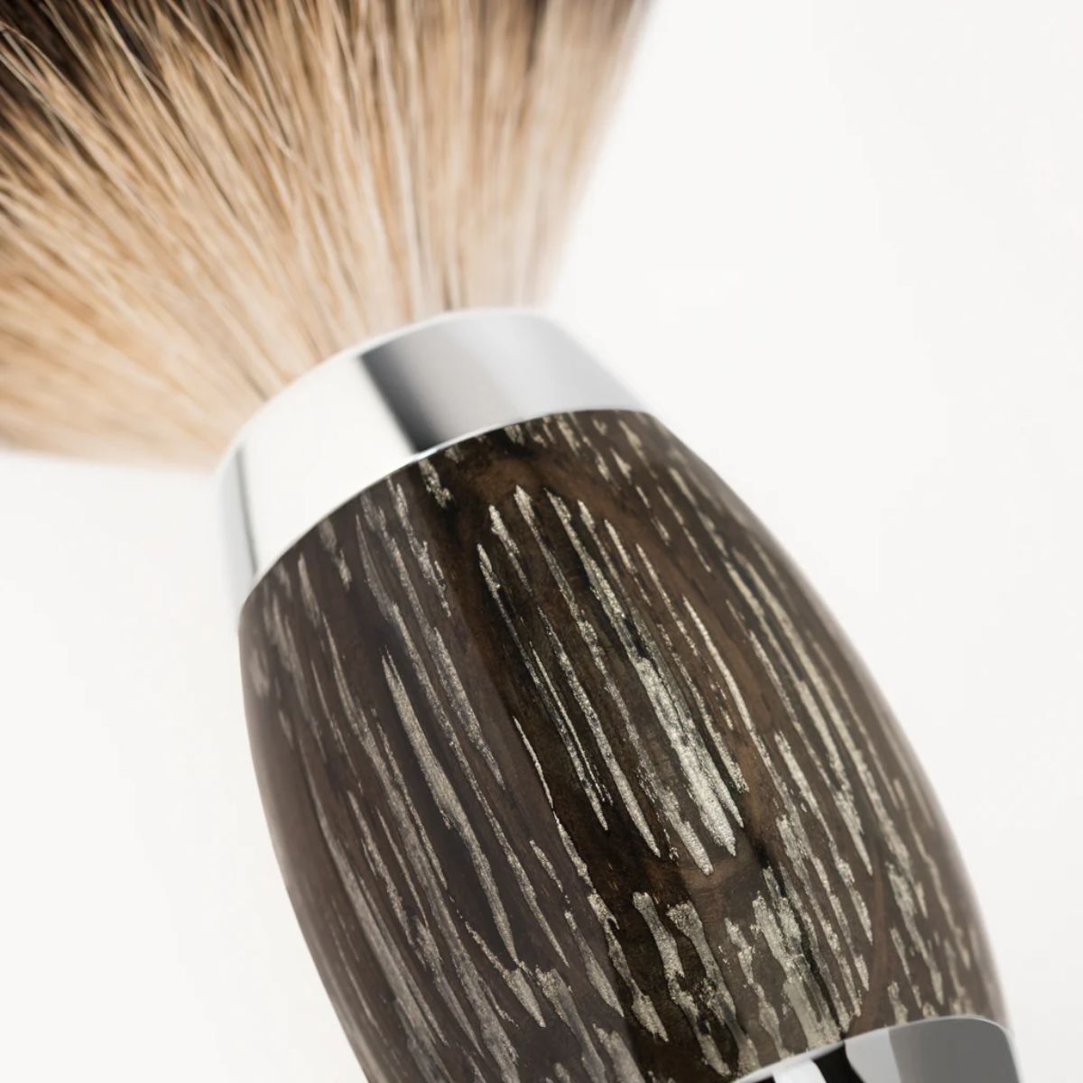 Πινέλο Ξυρίσματος Muhle Edition Με Συνθετική Ίνα Silvertip Fibre Badger Oak And Silver Brush
