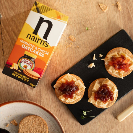 Μπισκότα Βρώμης Nairn’s Marmite and Cheese Oatcakes