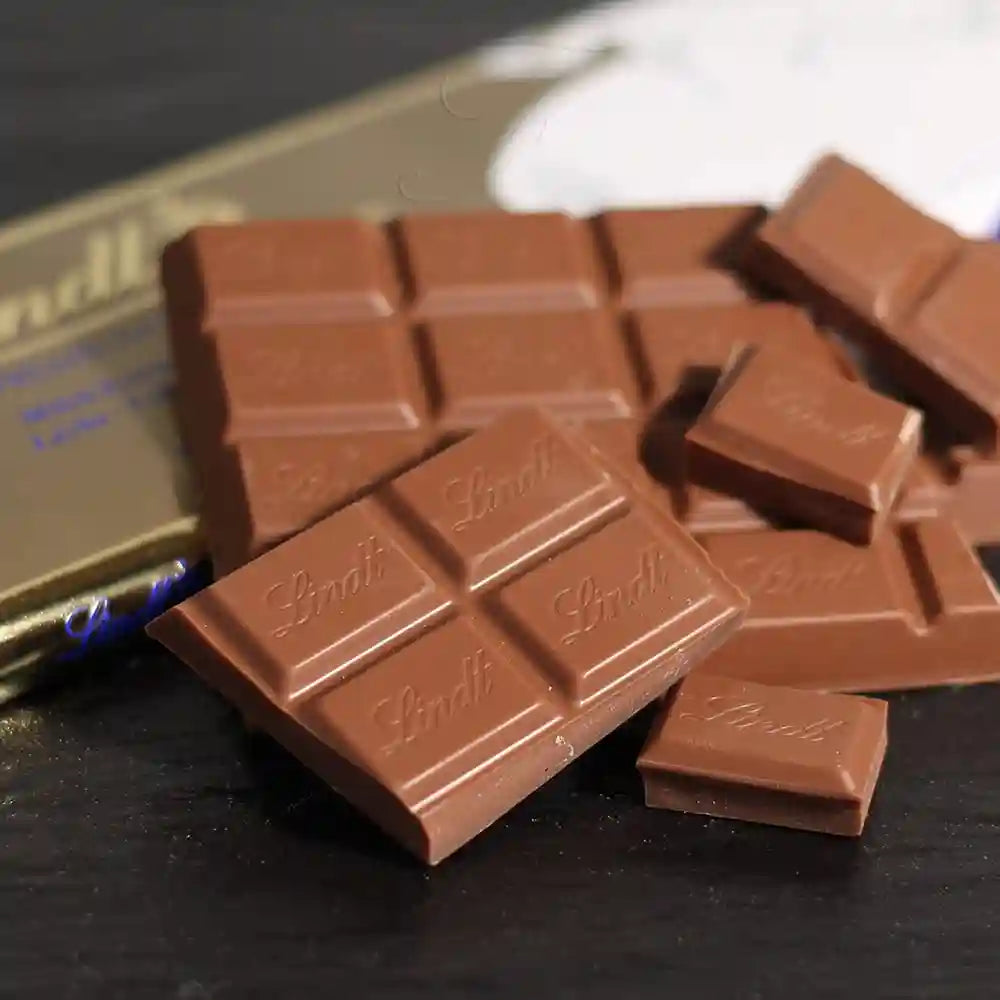 Lindt Swiss Premium Chocolate Extra Milk 300g