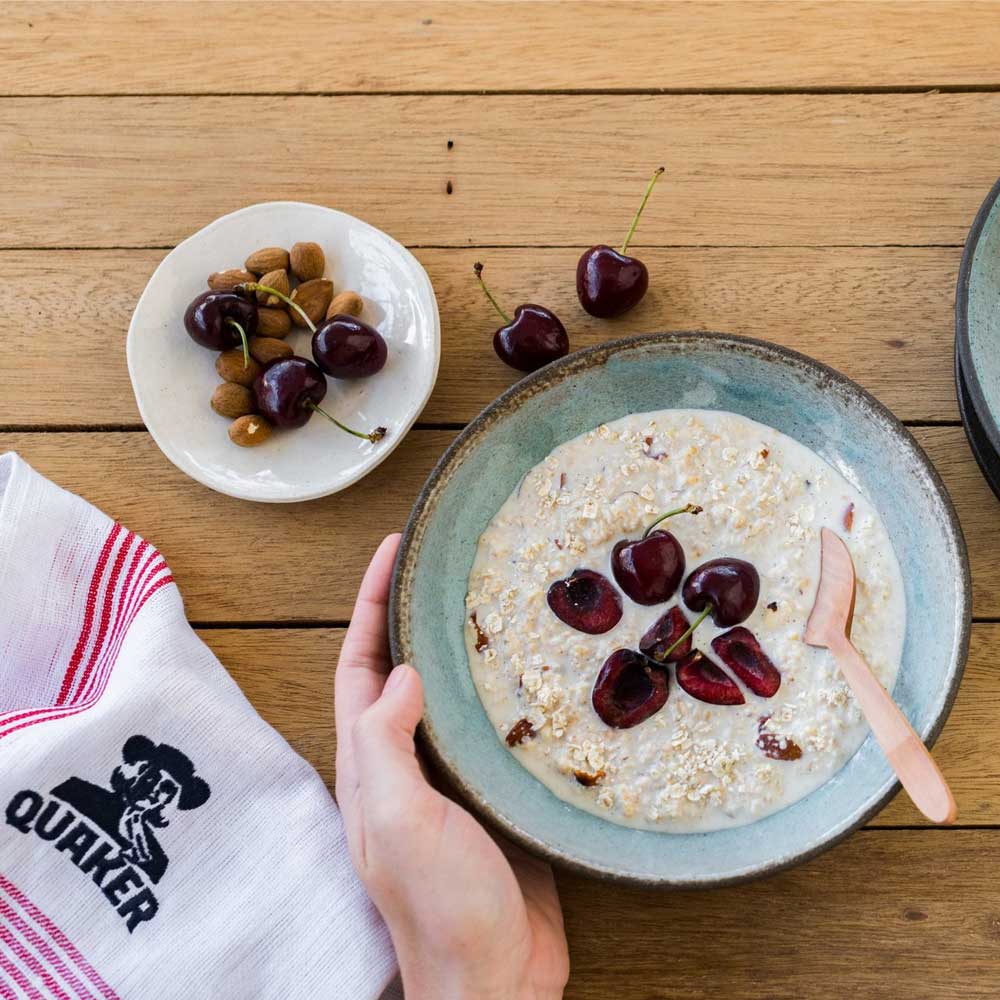 Νιφάδες βρώμης Ολικής Άλεσης Quaker Oats Jumbo Rolled Oats Porridge 1kg