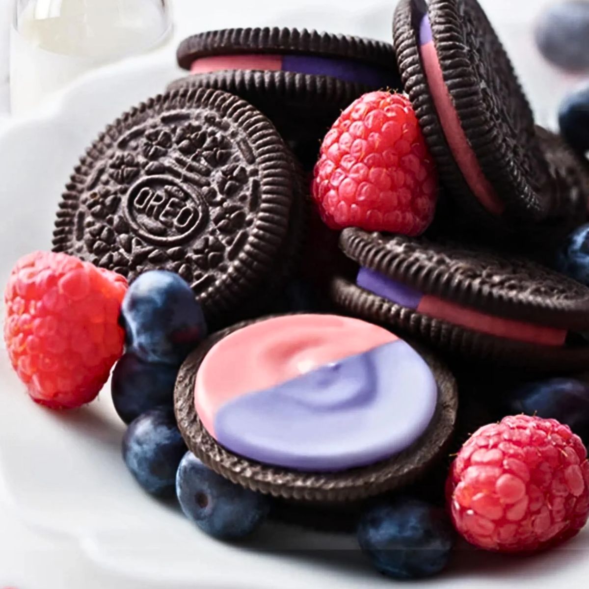 Μπισκότα Γεμιστά Βατόμουρο Μύρτιλο Oreo Japanese Raspberry & Blueberry Limited Edition