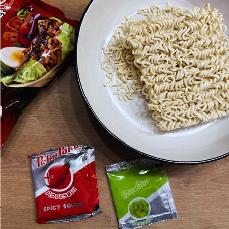 Στιγμιαία Νουντλς Ράμεν Καυτερά Paku Paku Hot Spicy Ramen Noodles Speedy Spicy