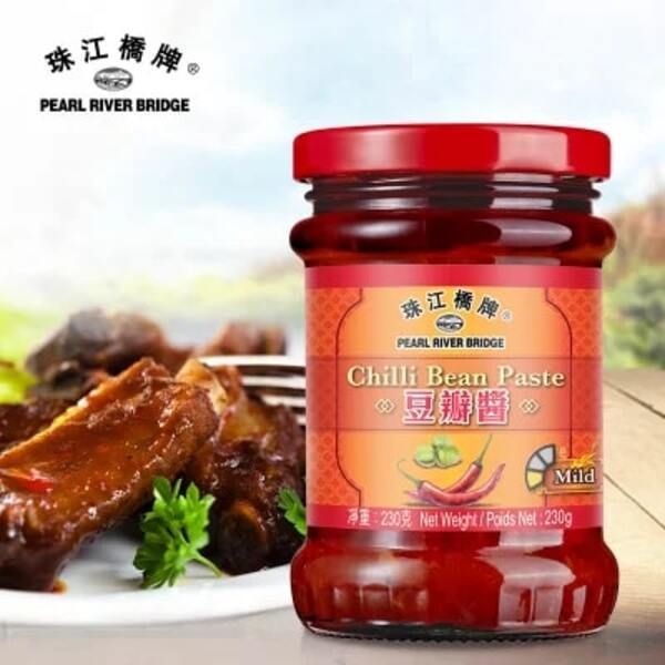 Πάστα Τσίλι Μέτρια Pearl River Bridge Chilli Bean Paste Mild 230g