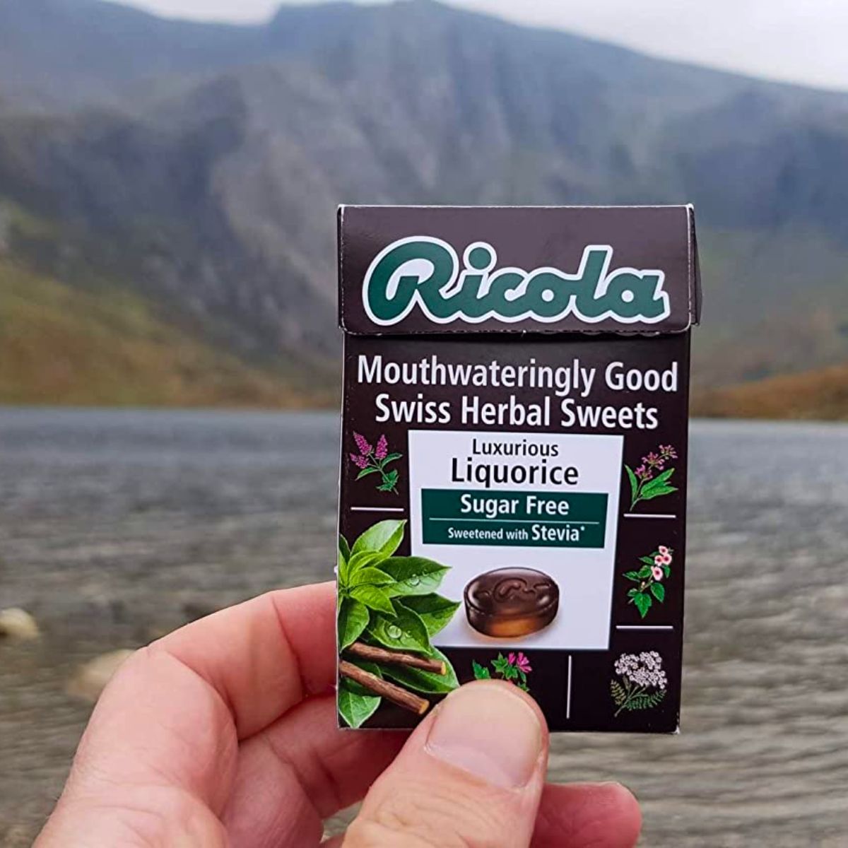 Καραμέλες με Γλυκόριζα Ricola Luxurious Liquorice Sugar Free Caramels