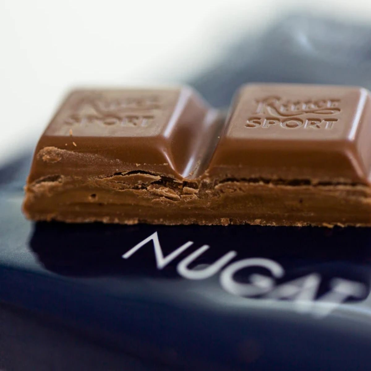 Σοκολάτα Γάλακτος με Πραλίνα Ritter Sport Nugat