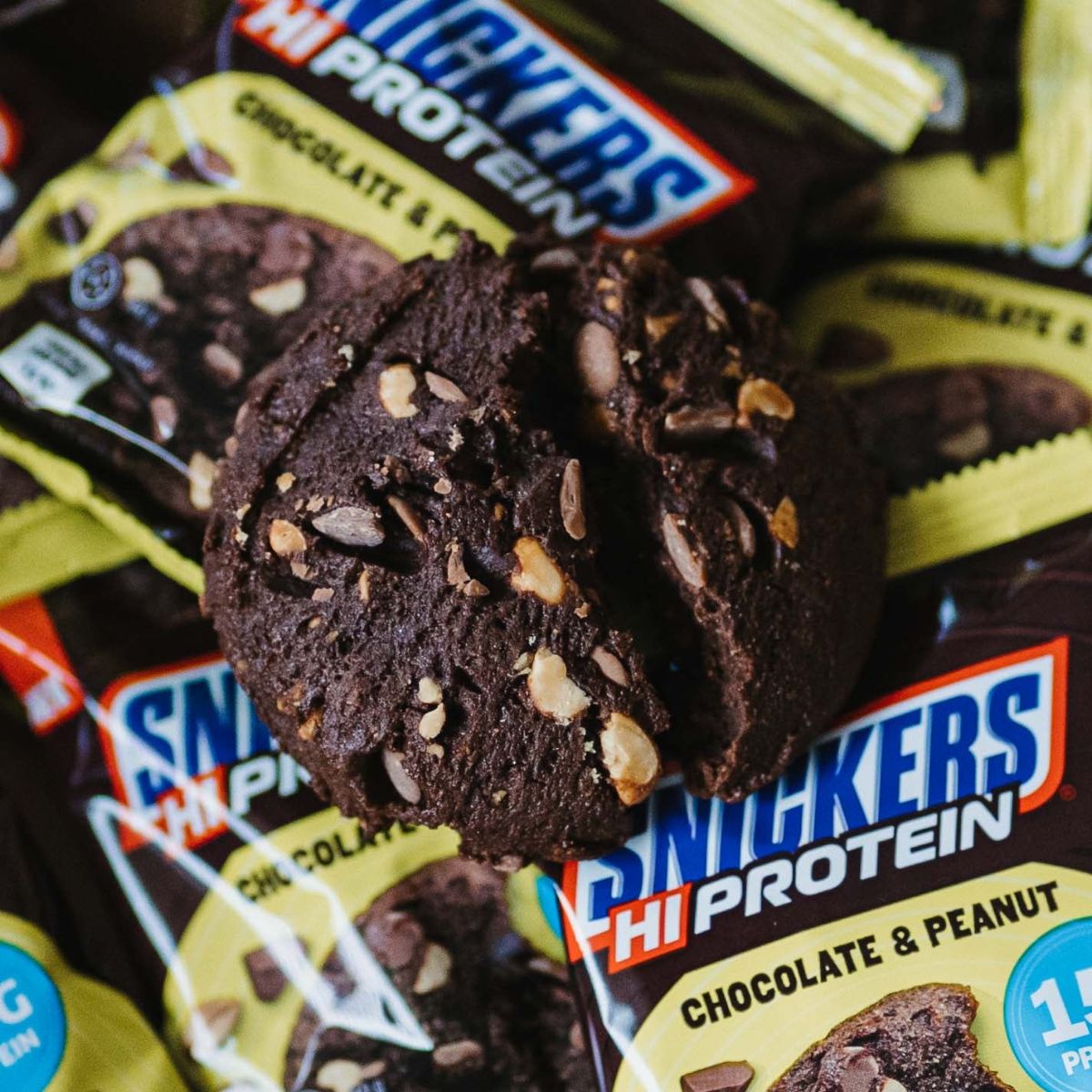 Μπισκότο Snickers HI Protein Chocolate Peanut Cookie