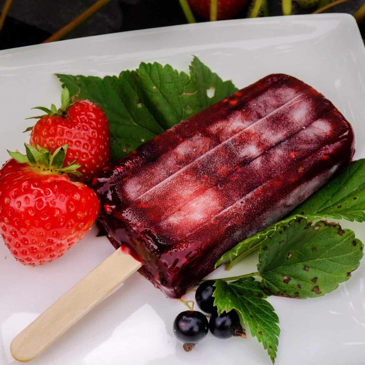 Αναψυκτικό με Φραγκοστάφυλο Waitrose Blackcurrant High Juice No Added Sugar 1lt