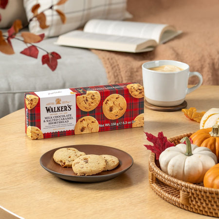 Μπισκότα Walkers Salted Caramel and Milk Chocolate Chunks Shortbread