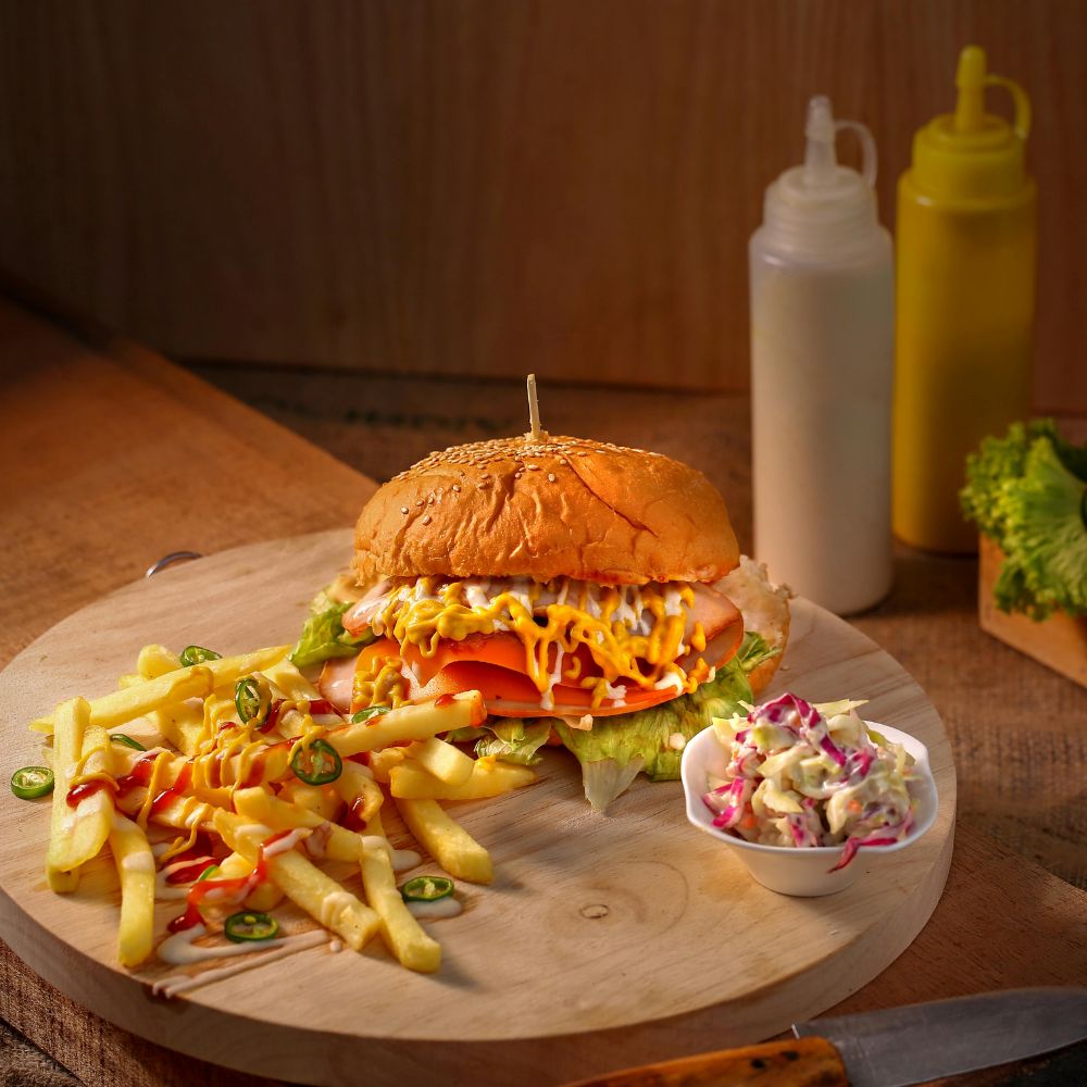 Κέτσαπ με Λιγότερη Ζάχαρη και Αλάτι Heinz Ketchup Less Sugar and Salt 435g