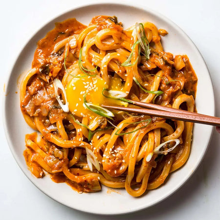 Στιγμιαία Νουντλς Korean Street Kimchi Kaludon Instant Noodle Bowl 215g
