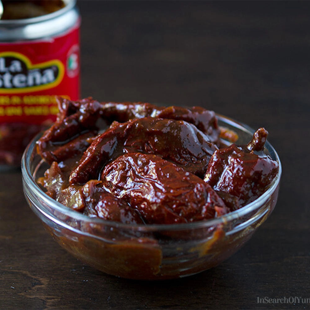 Πιπεριές Τσιπότλ Καυτερές La Costena Chipotles Peppers in Adobo Hot Sauce 220g