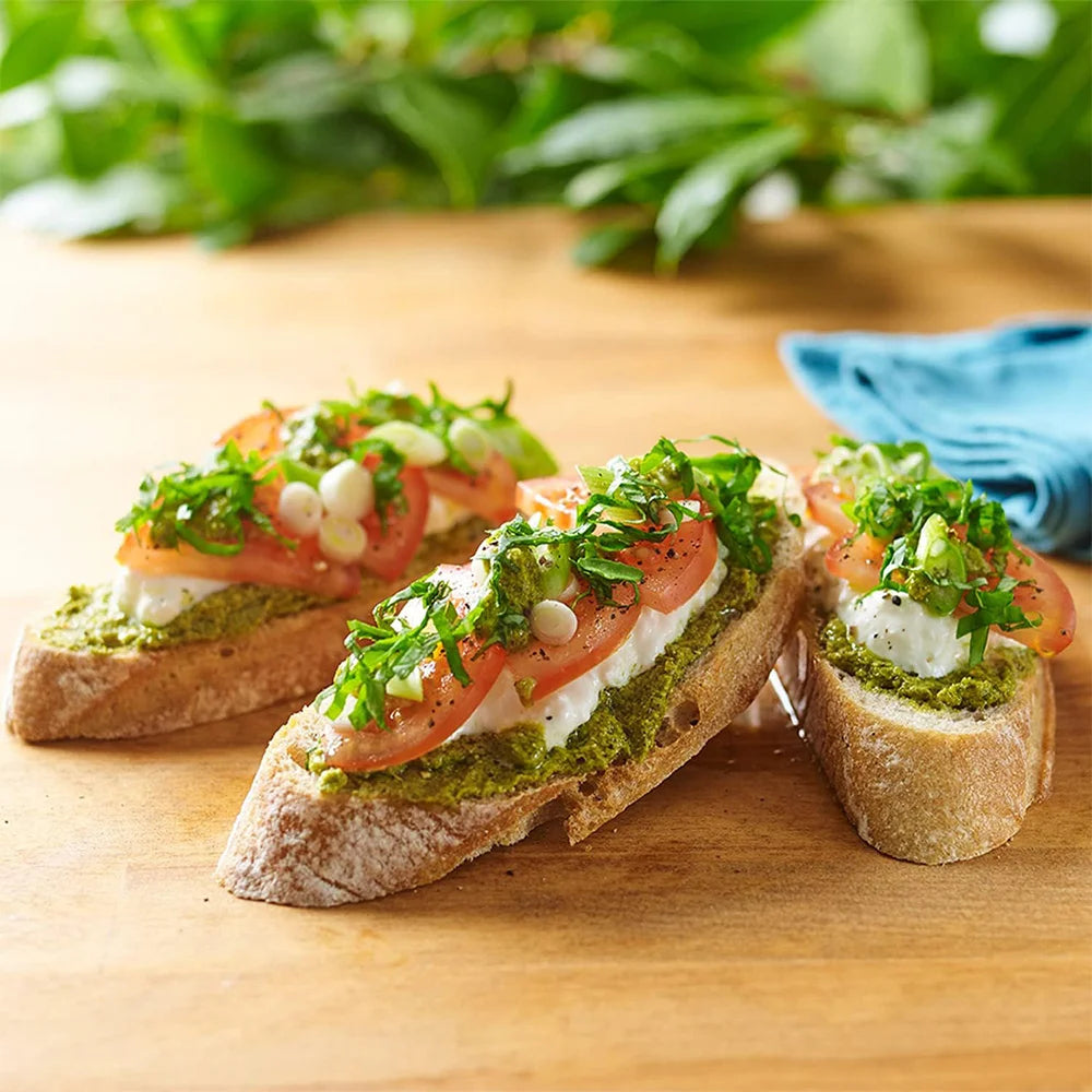 Σάλτσα Πέστο Μειωμένων Λιπαρών Sacla Reduced Fat Basil Pesto Vegan 190g