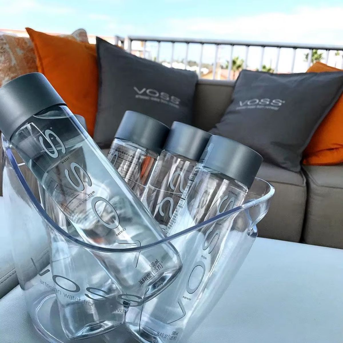 Φυσικό Μεταλλικό Αρτεσιανό Νερό Γυάλινο Μπουκάλι Voss Natural Mineral Artesian Water 375ml