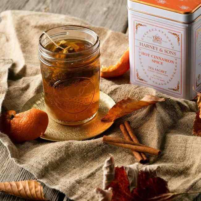 Harney And Sons Fine Teas Hot Cinnamon Spice Tea Tin Of 20 Sachets 40g